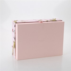 Kvalitní karton papírové dárkové krabičce