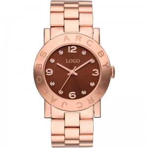 Sledujte hodinky mm.