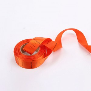 Barevné tkané oděvní štítek