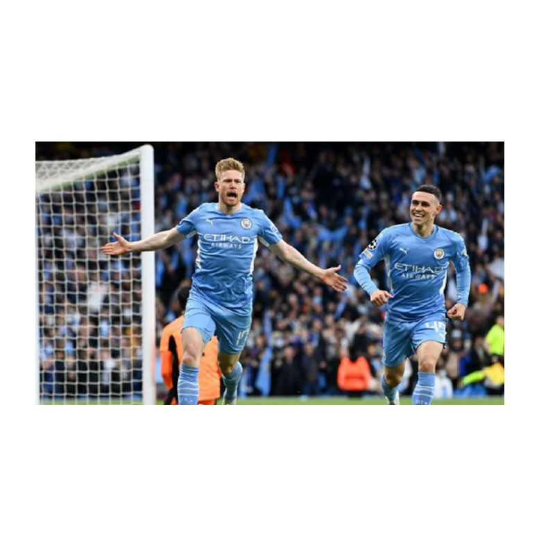 MAN CITY vs. Real Madrid: De Bruyne \\
ejrychlejší cíl Ligy mistrů, brilance Benzema,nedbalé chyby a další