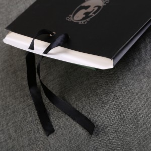 Korejské tenké kožené kalhoty balení krabice Lesklé kalhoty Legíny Pantyhose Pantyhose Black Ribbon Packaging Box