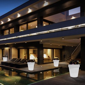 Outdoor LED PLASTOVÝ PLASTOVÝ MALÝ KVĚTOVÝ SVĚTLA (16 režimů, Dimmable, IP68 vodotěsná) Venkovní dekorativní podlahová lampa pro dekoracena terasu zahradní veranda, svatebnínaatsu