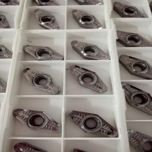 VCGT220530 VLASTNOSTI V INSERT