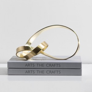 Zlatý möbius Strip