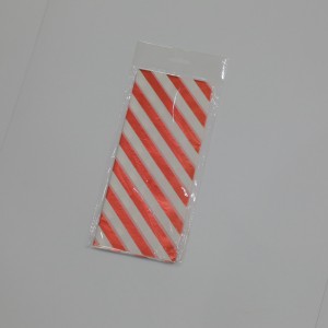 Barevný hedvábný papír