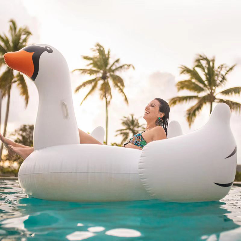 Jak čistit flonávy bazénu tak, aby celé léto poslední léto