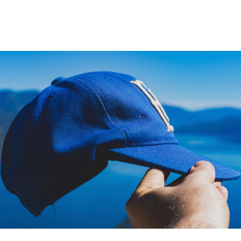 Jaknosit baseballovou čepici