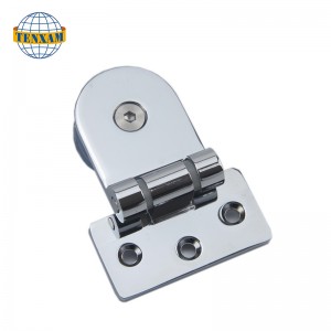 Kulatý korálkový závěs proti zdi