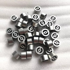 Materiálové vlastnosti cementovaného karbidu wolframu