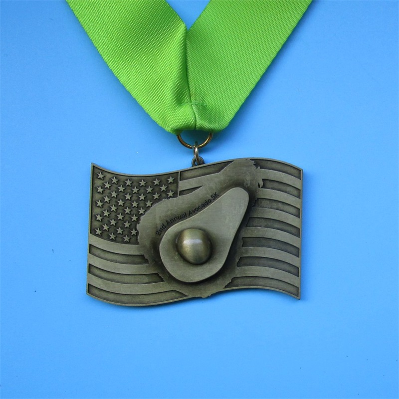 Výrobci vytvořili přizpůsobený vzor levné zábavné medailon vlastní sportovní medaile