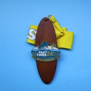 Ocenění medailí s stuhou prázdné zlaté stříbrné bronzové cyklistiky běží maraton plachetní kovová sportovní medaile