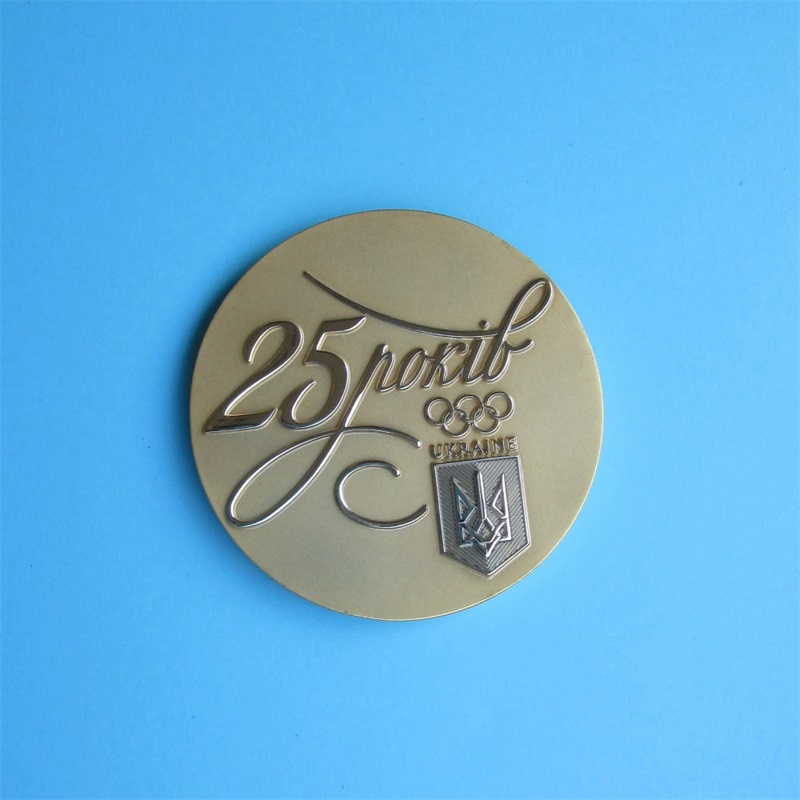 Custom Logo Award Medaile s páskou Ploted Gold Silver Bronz Cycling Running Marathon Metal Sports Medaile
