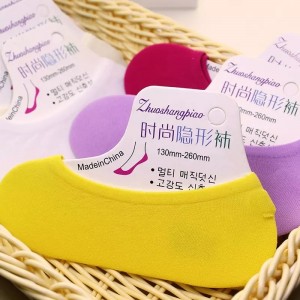 Summer tenké barevné dívkyneviditelné mokasíny ponožky Velkoobchodní dámy lodní síťové ponožky pro ženy