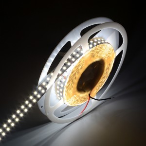 2835 d240leds/m LED pás