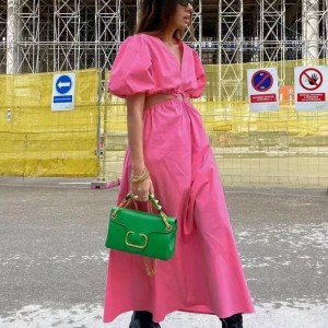 Sexy šaty s krátkým rukávem v krku V V.