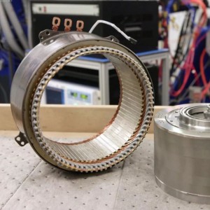 Elektrický motorový magnet