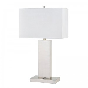 Stolní lampa pro pohostinství v pokoji