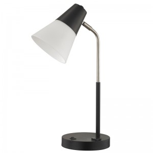 Hampton Inn Hotel Desk Lamp s přepínačem rockerů ON/off a pohodlnými prodejnami v hotelovém pokoji