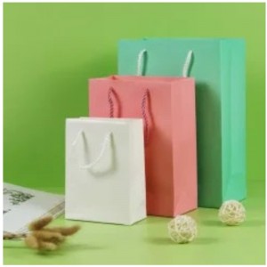 Růžový papírový sáček Kraft