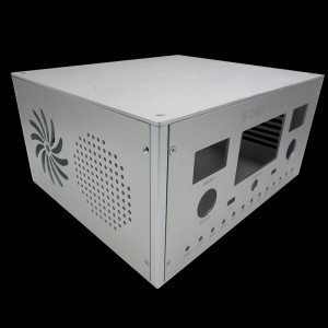 Vlastní all-hliníkovou slitinu podvozek a pouzdro