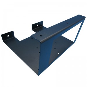 Vlastní zpracování kovových částí z hliníkových slitin s eloxovaným povrchem.