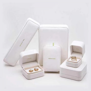 Přizpůsobené kožené luxusnínárameknáhrdelníkunáhrdelníků prstencové krabičky