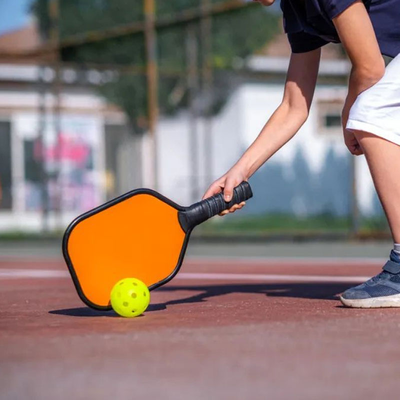 Pickleball pádlo, co je integrovaný proces lisování za tepla?