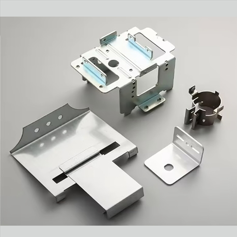 Služby zakázkové výroby Černé práškové lakování Lisování hliníku Ohýbání Děrování Tvarovací díly pro golfový vozík