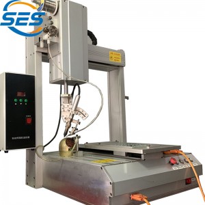 Automatický pájecí stroj pro bodové svařování