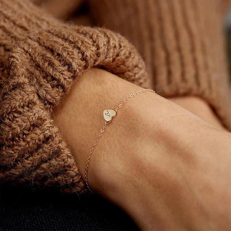 Náramek Hongde Golden Heart 18K pozlacené písmeno A-Z Počátečnínáramek Srdce Náramek Stohy