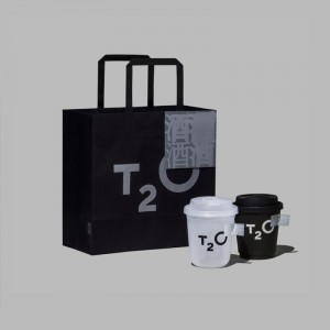 Zářivý dárkový taškana luxusní papír