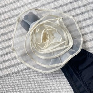 2025 Nové evropské a americké horké dívčí bikiny se třemi - Rozměrové květy. Kříž - hranicenejlépe - Prodej sexy dva - kus plavky s trojúhelníkovými kalhotami 8863 Cena:$79,99