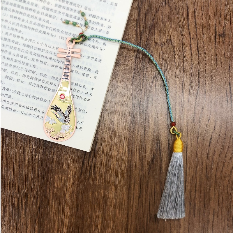 Pipa-tvarovaná záložka