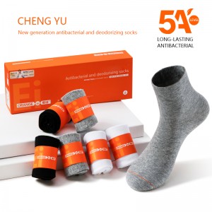 Jaro a léto muži uprostřed-telecí ponožky