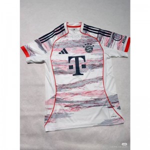 25/26 Bayern Away dresy vnové sezóně