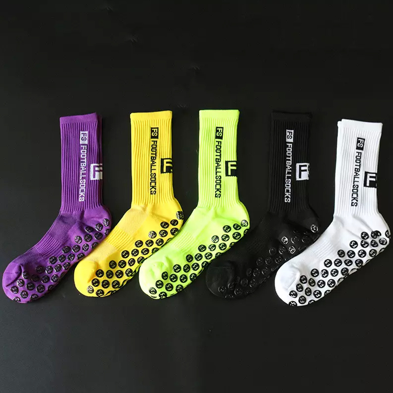 1670036703.jpg Colorful custom logo crew socks football sport socks.jpg